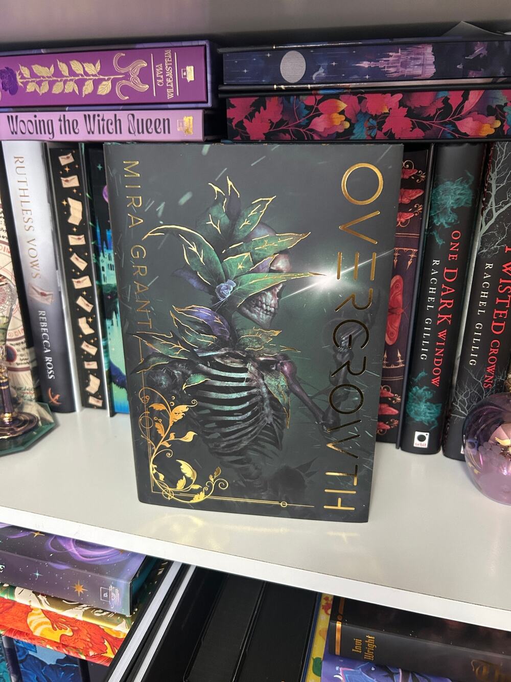 Illumicrate Overgrowth